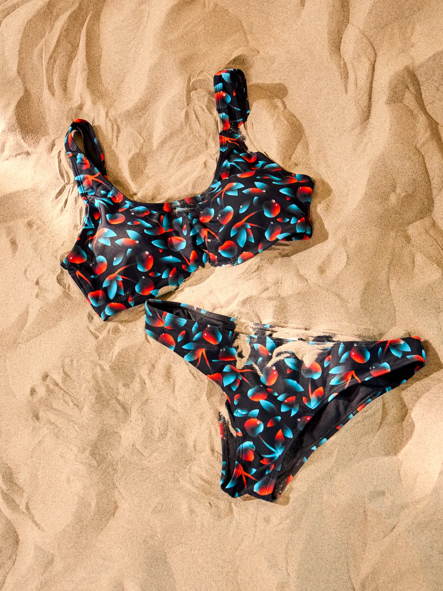 Vrolijke sportieve bikinitop Donker kersen - Image 2